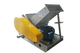 Rozdrabniacz rur plastikowych 55kw 1400x1250mm 1150 kg / godz. 315 mm